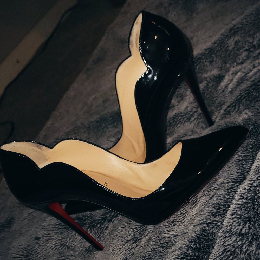 Louboutin Hot Chick
